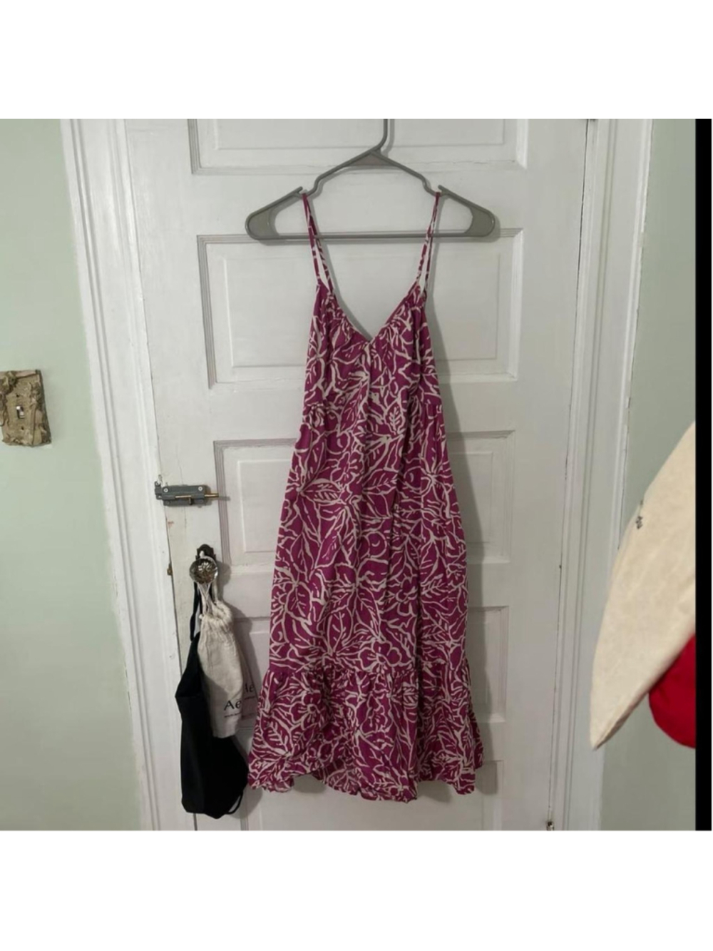 Gap magenta pink midi dress Size XS #summerdress #feminine

Retails $80, brand n